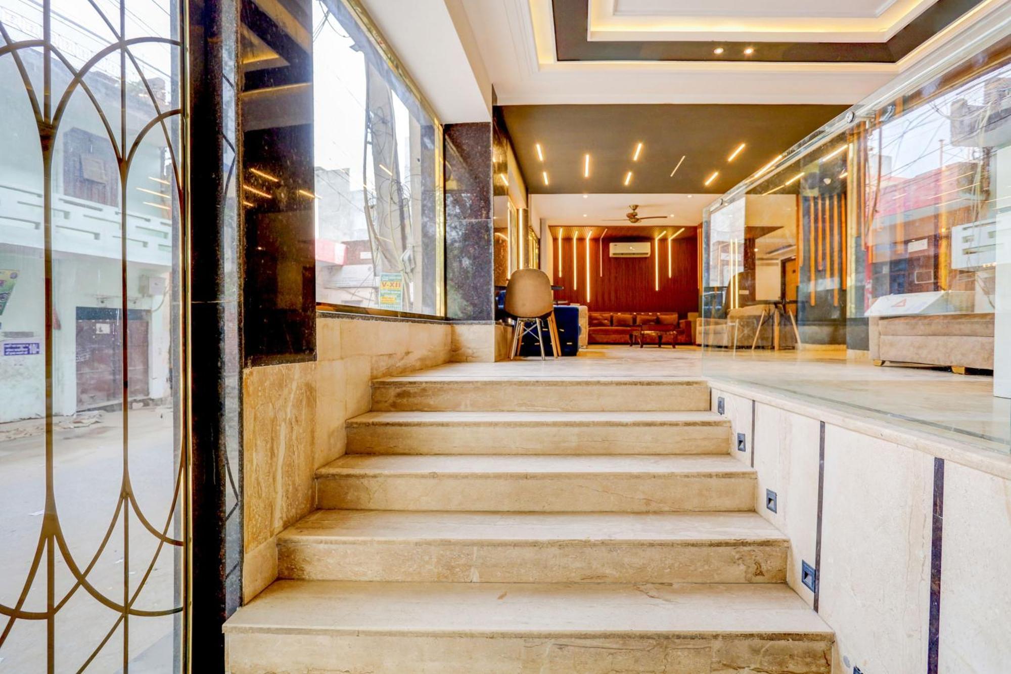 Collecion O White House Hotel New Delhi Ngoại thất bức ảnh