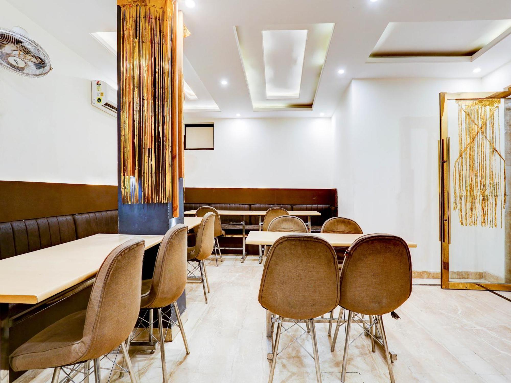 Collecion O White House Hotel New Delhi Ngoại thất bức ảnh