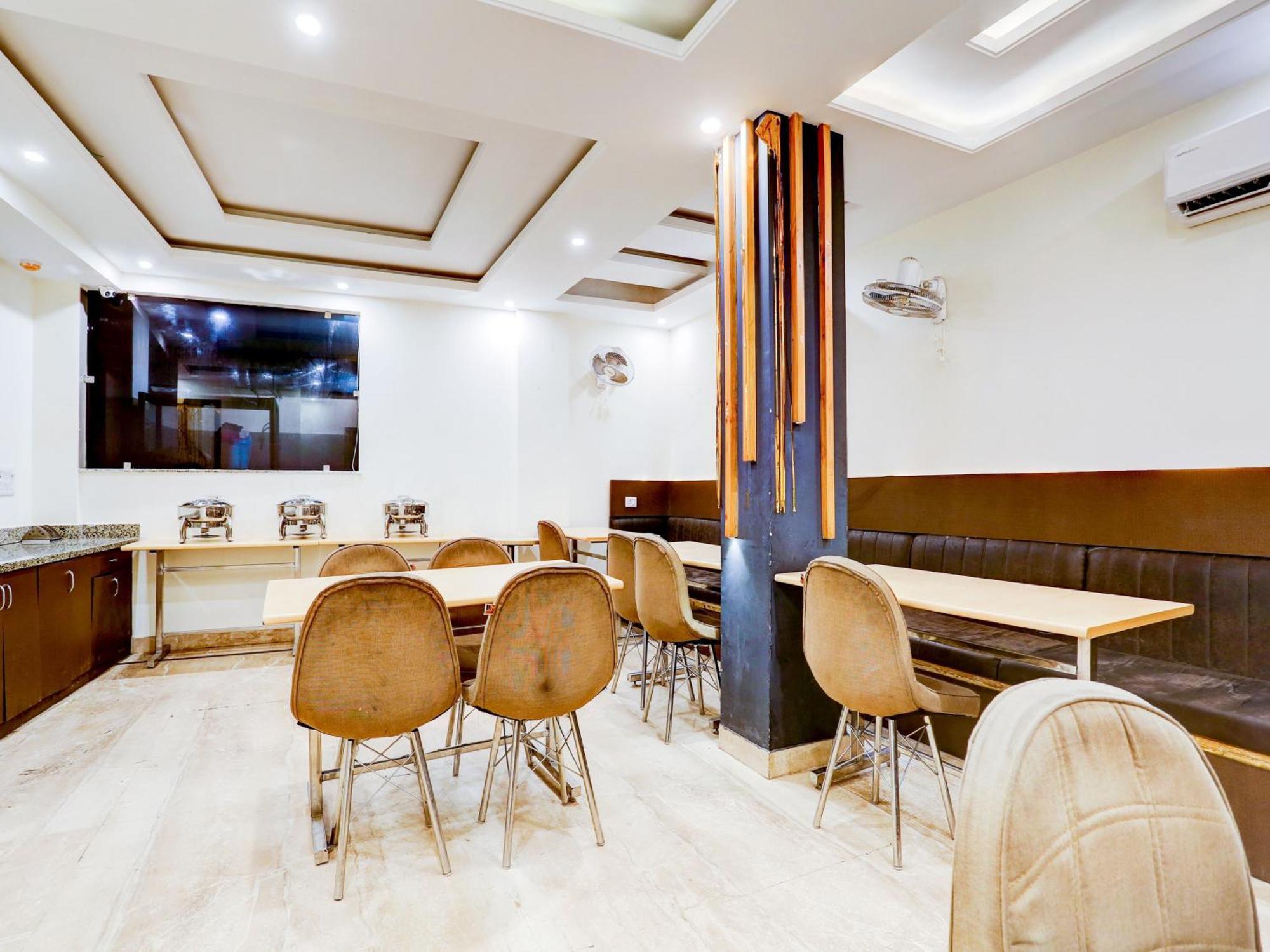 Collecion O White House Hotel New Delhi Ngoại thất bức ảnh